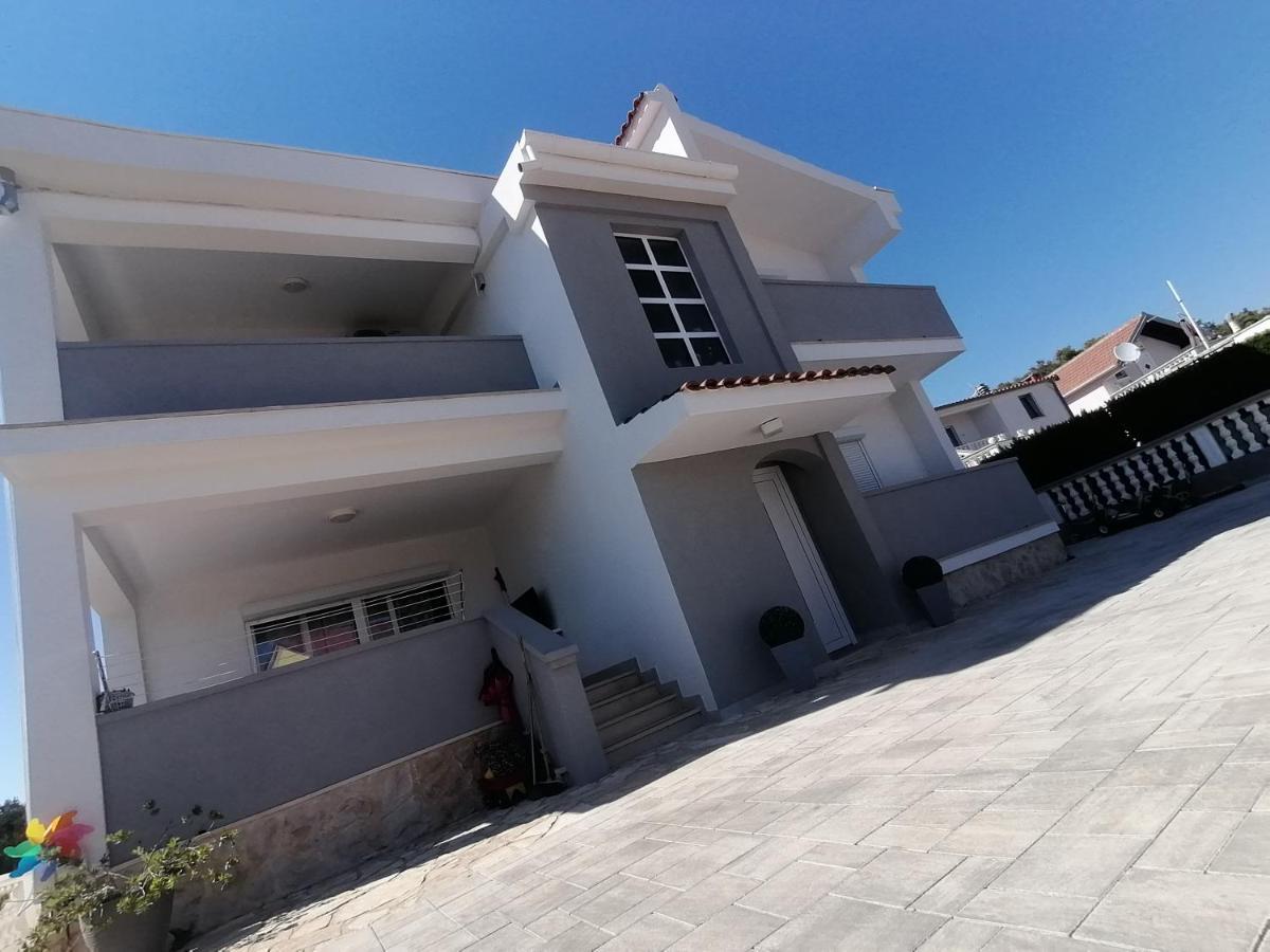 Apartman Mia 2 Bibinje بيبينيا المظهر الخارجي الصورة