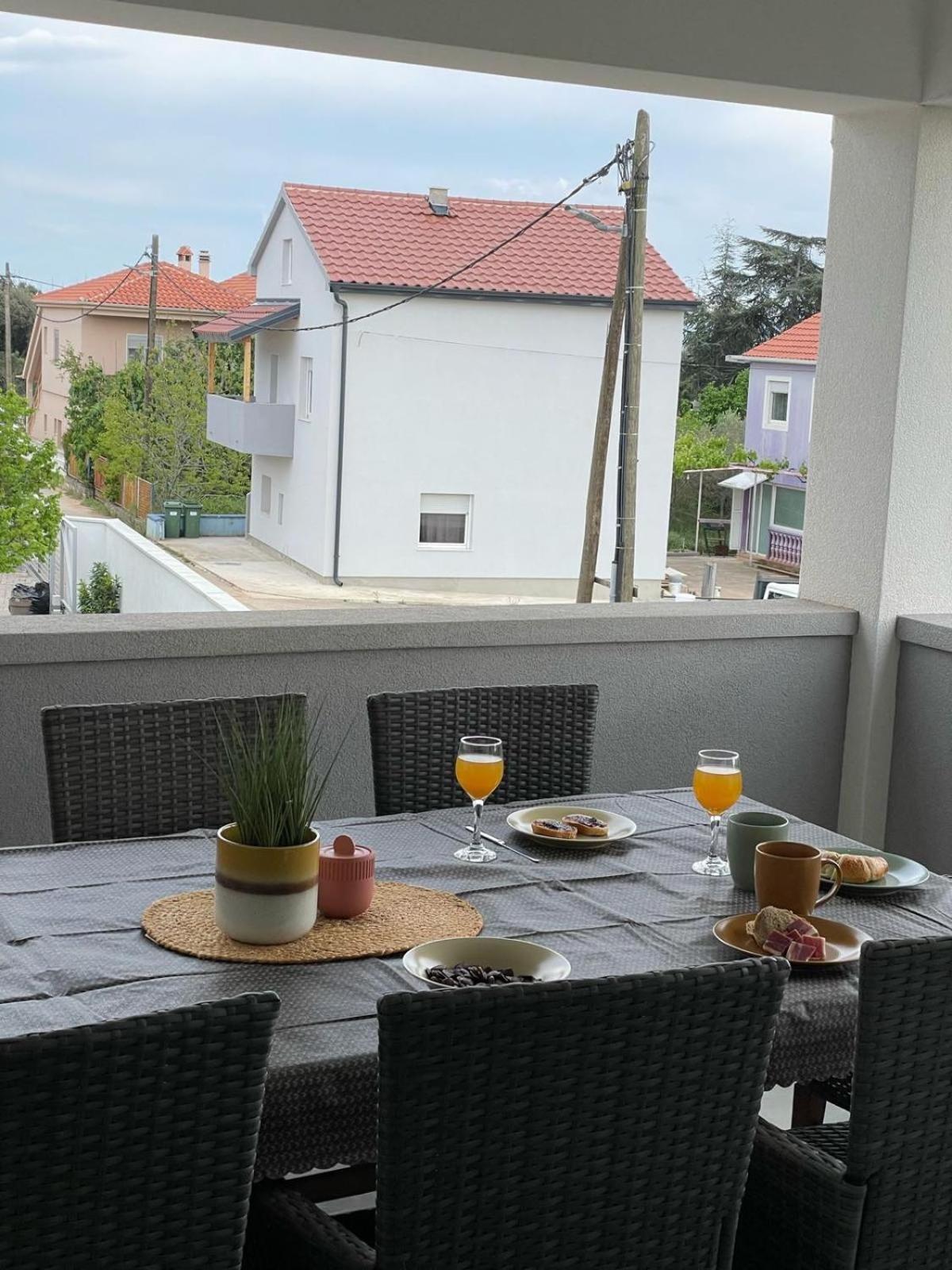 Apartman Mia 2 Bibinje بيبينيا المظهر الخارجي الصورة